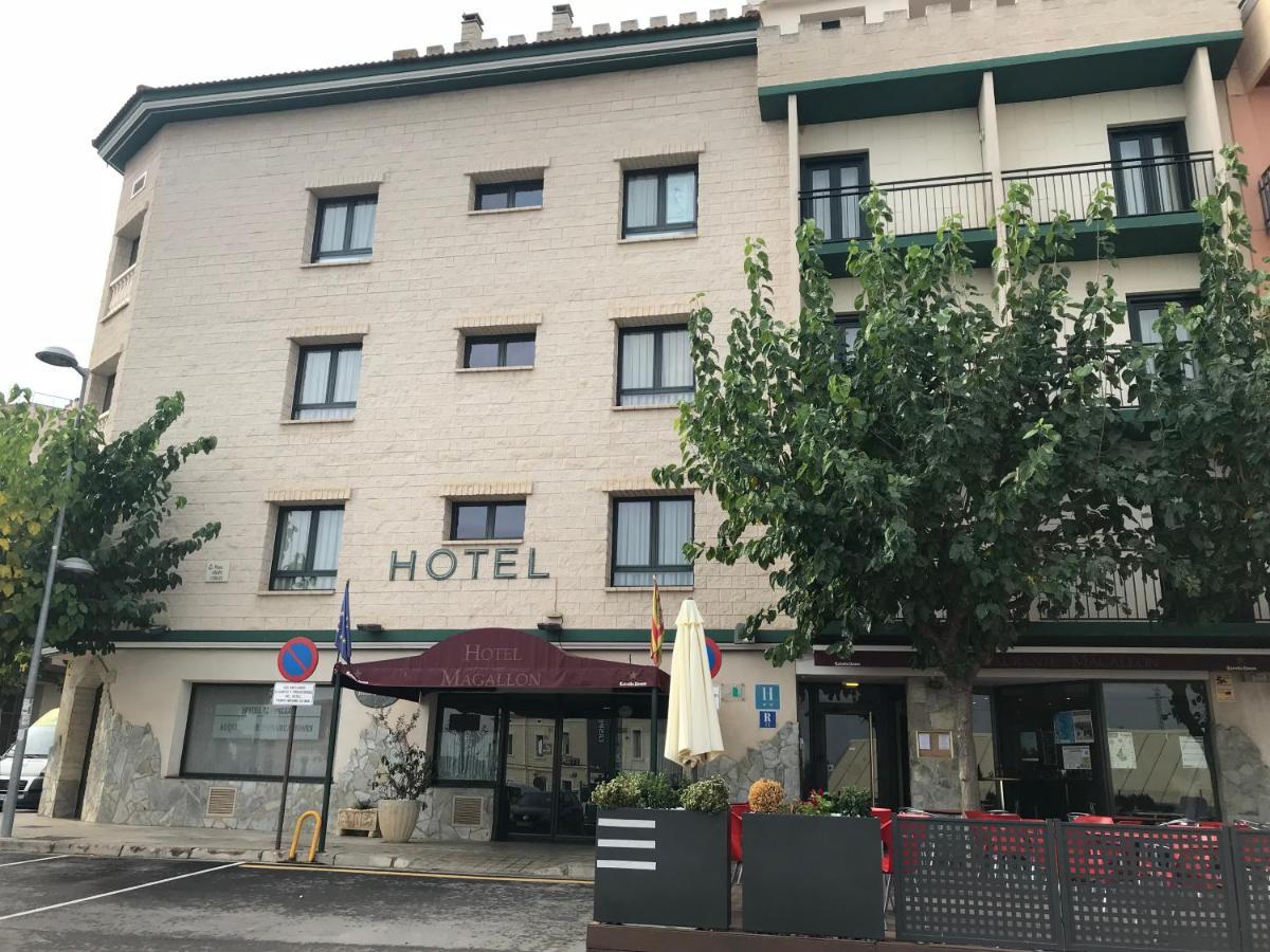 Hotel Magallon Caspe Esterno foto